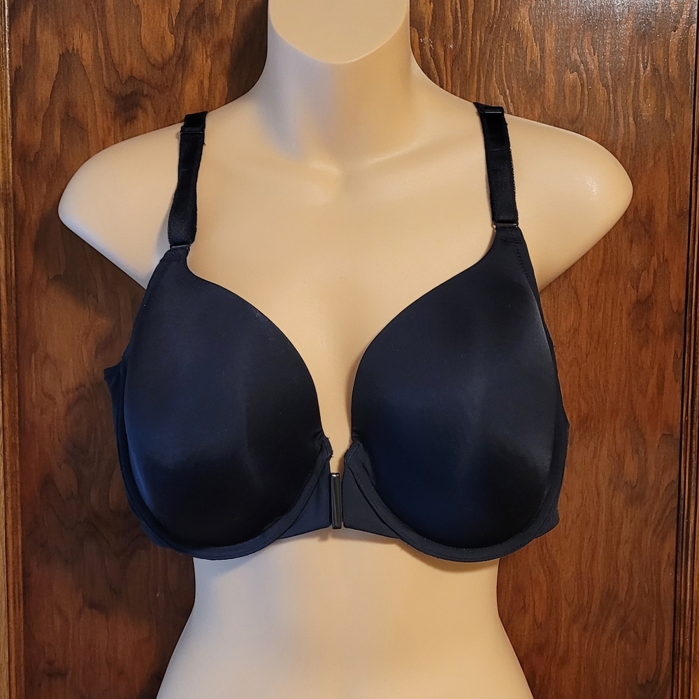 Torrid Curve Perfect T-Shirt Frony Close Bra